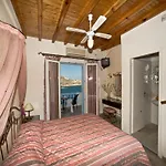 Vana Holidays 2* Ornos (Mykonos)