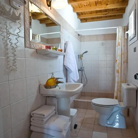 Vana Holidays 2* Ornos (Mykonos)