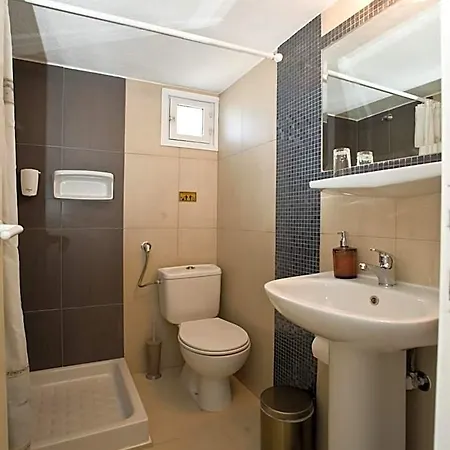 Vana Holidays Hotel 2*