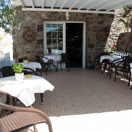 Ξενοδοχείο Vana Holidays 2*