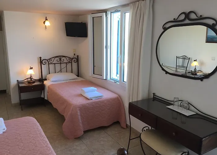 Vana Holidays Ξενοδοχείο Ορνός